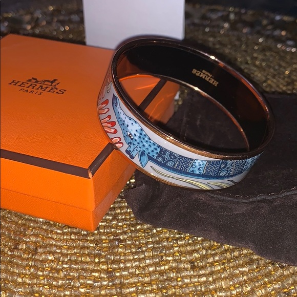 COPY - Hermes Printed Enamel Wide Bracelet - Picture 3 of 8